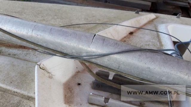 Jacht żaglowy OMEGA (złamany maszt) 